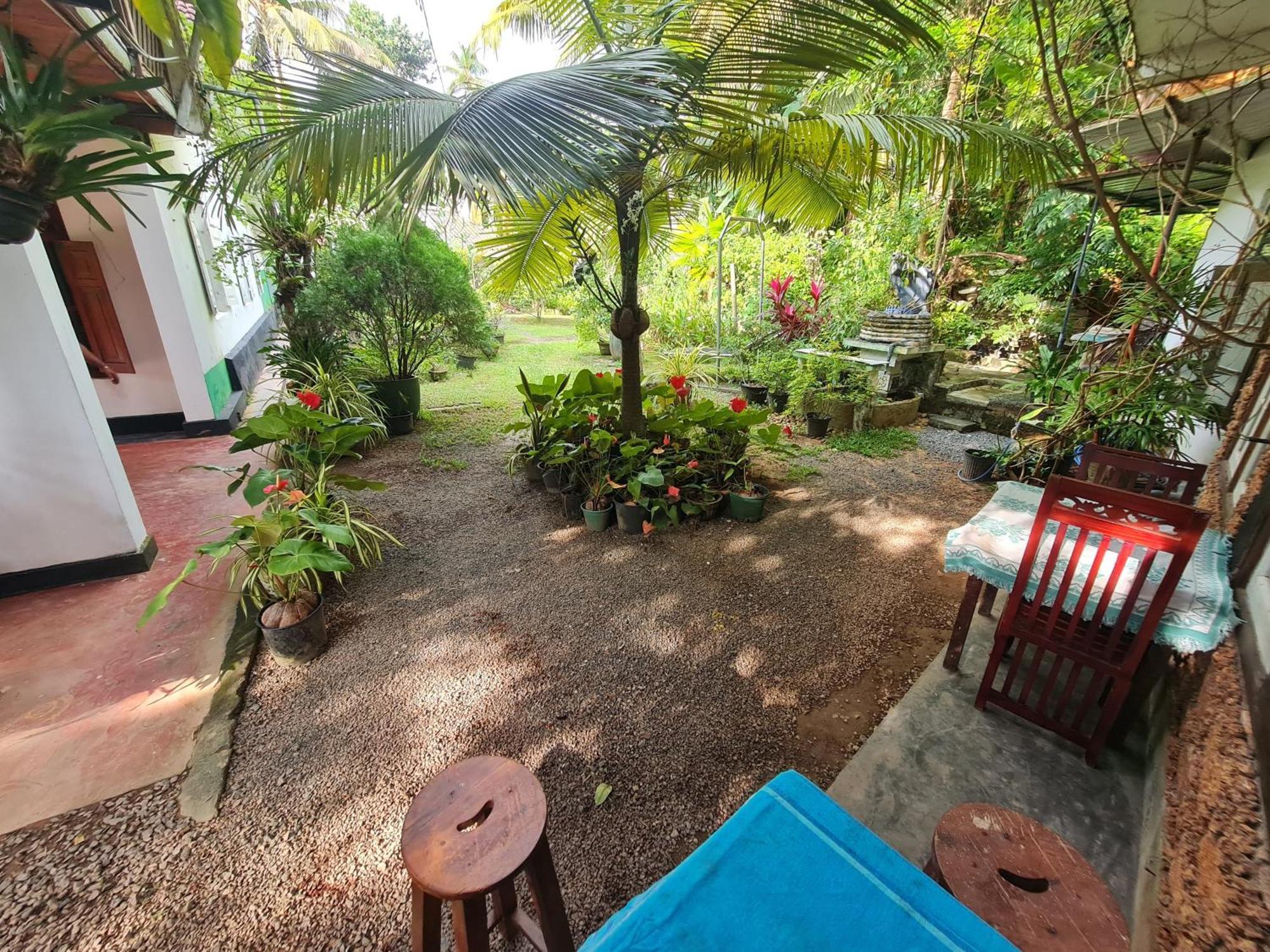 Hill Side Kings Villa Hikkaduwa Exterior photo