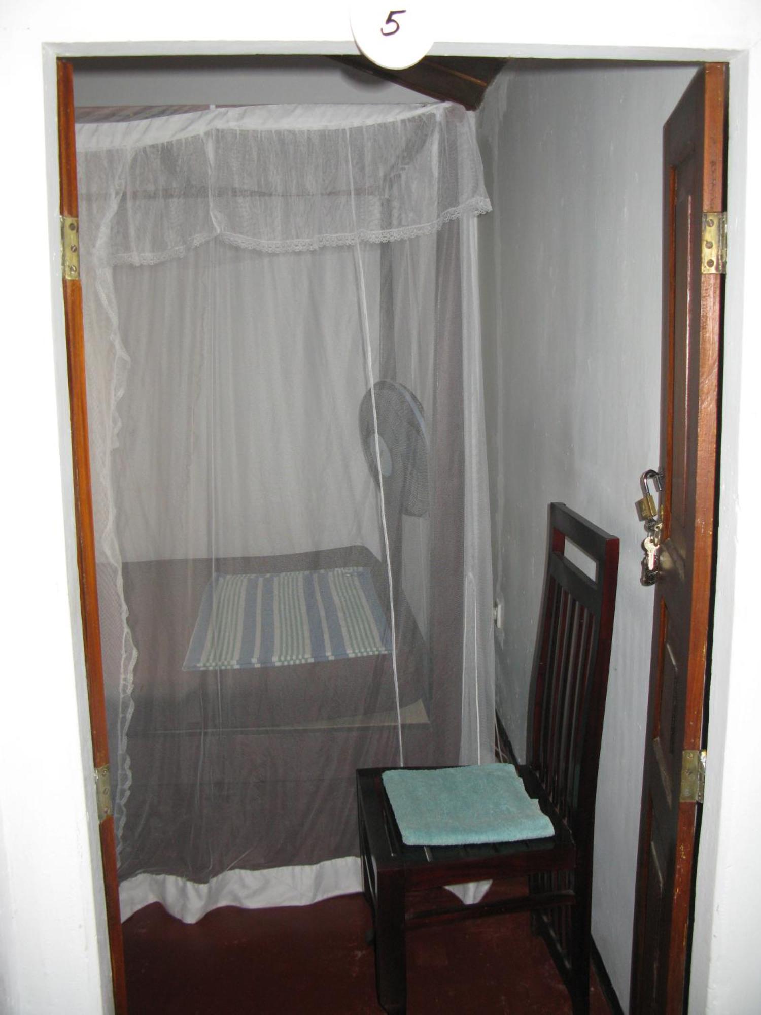 Hill Side Kings Villa Hikkaduwa Room photo
